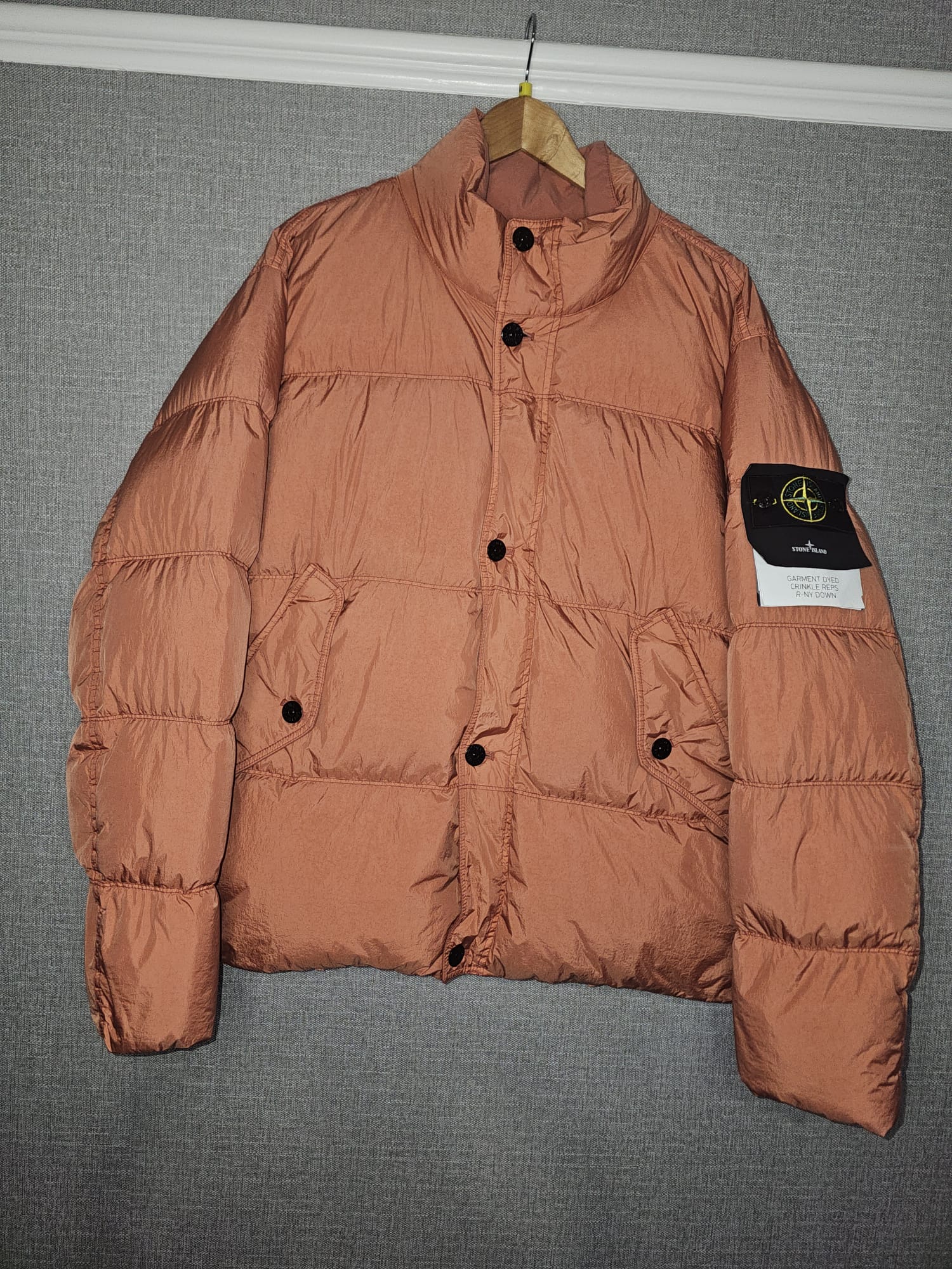 Stone Island Garment Dyed Crinkle Reps 
R-NY Down Jacket