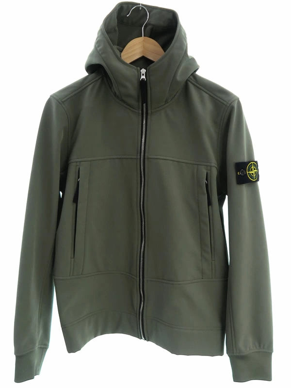 Stone Island 
Soft Shell-R e.dye Technology Jacket