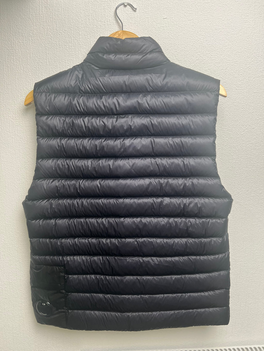 CP Company 
D.D Shell Lens Down Gilet