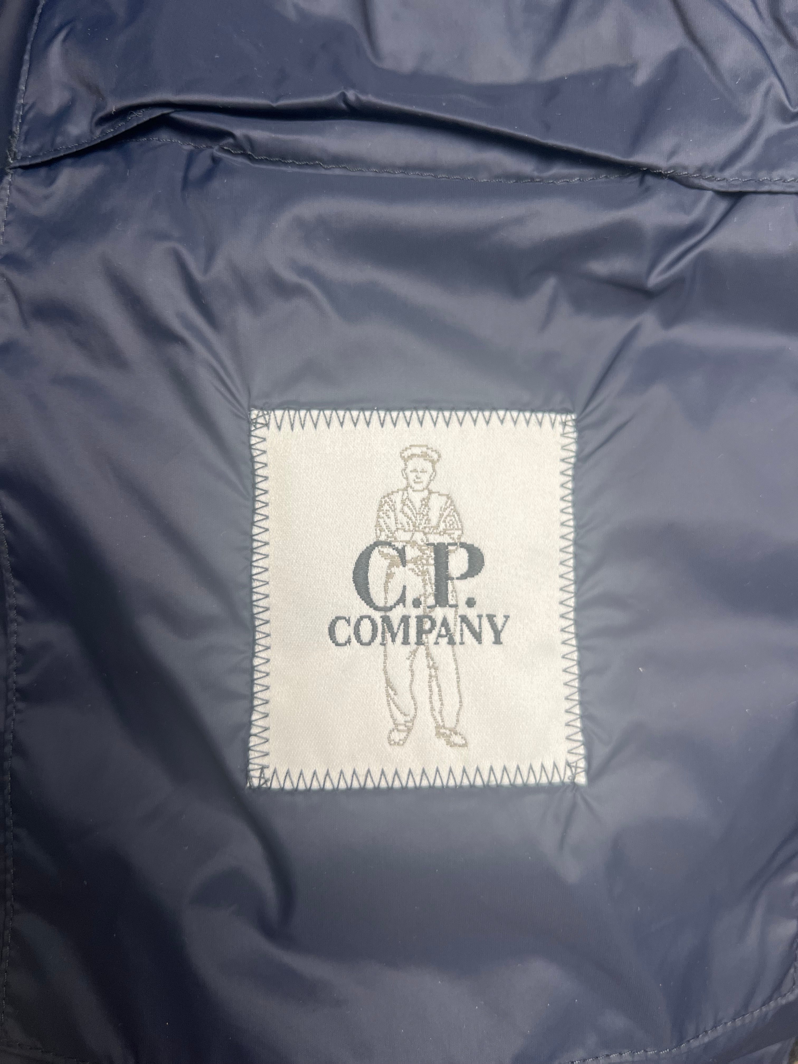 CP Company 
D.D Shell Lens Down Gilet