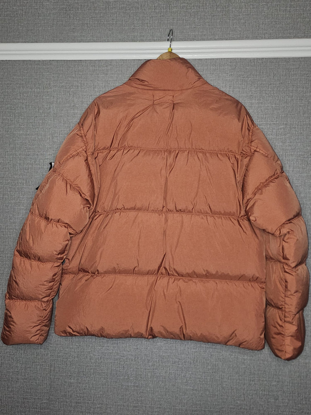Stone Island Garment Dyed Crinkle Reps 
R-NY Down Jacket
