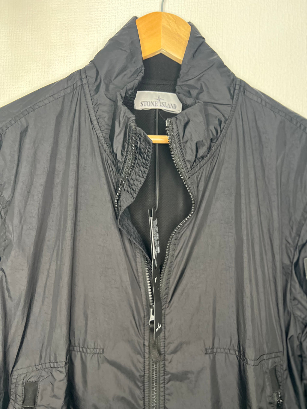 Stone Island 
Garment Dyed Crinkle Reps NY Jacket