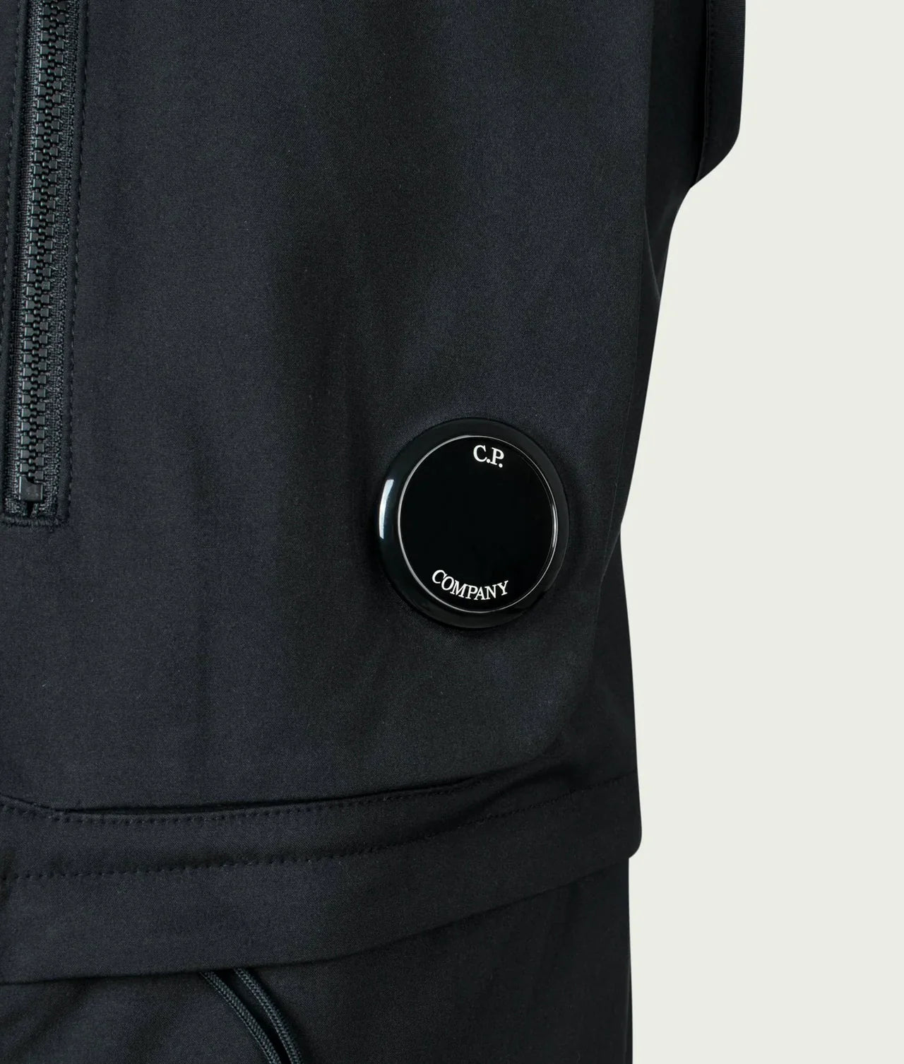 CP COMPANY SHELL UTILITY LENS GILET