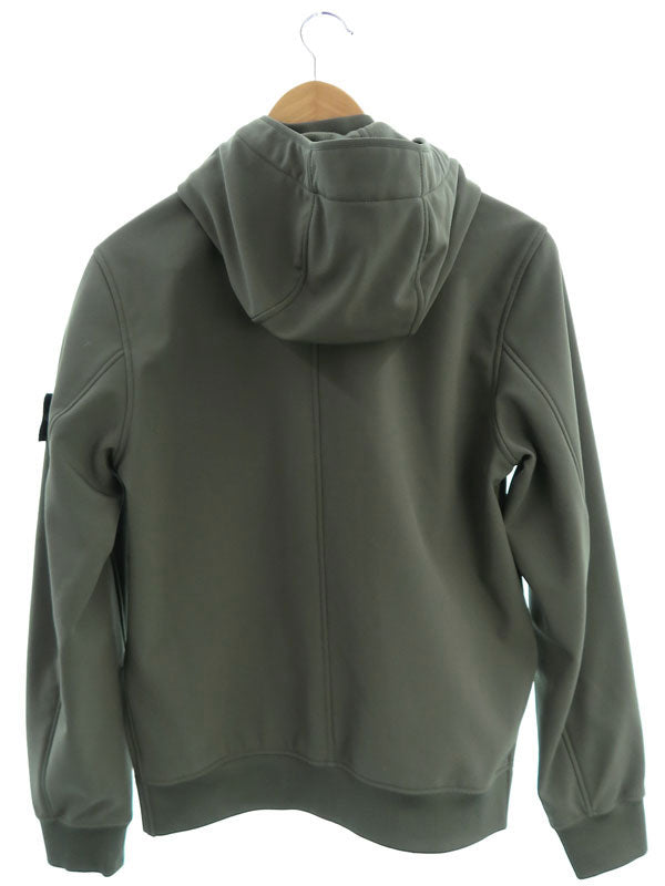 Stone Island 
Soft Shell-R e.dye Technology Jacket