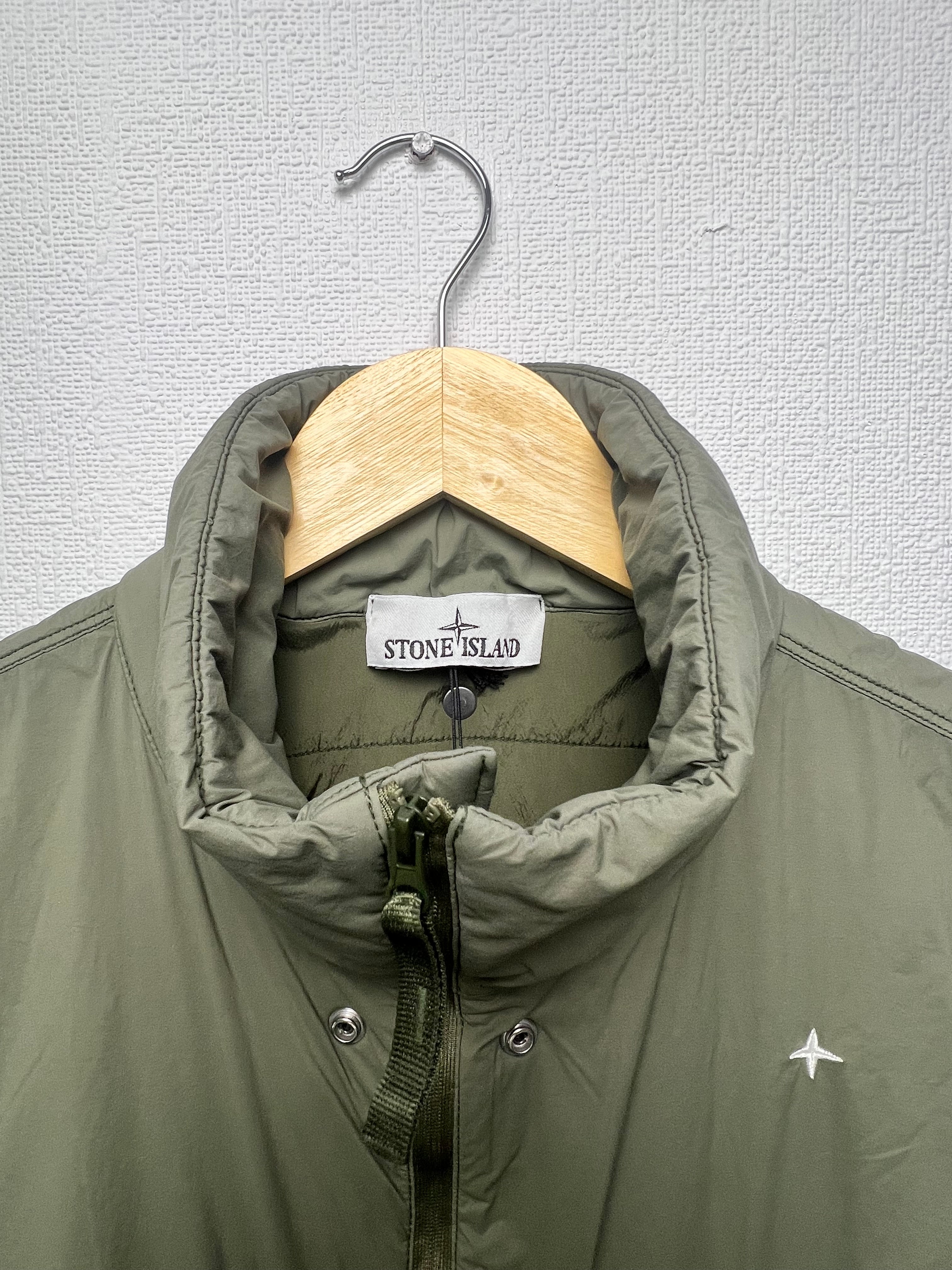 Stone Island Skin Touch Nylon-TC Stellina Gilet 
Olive