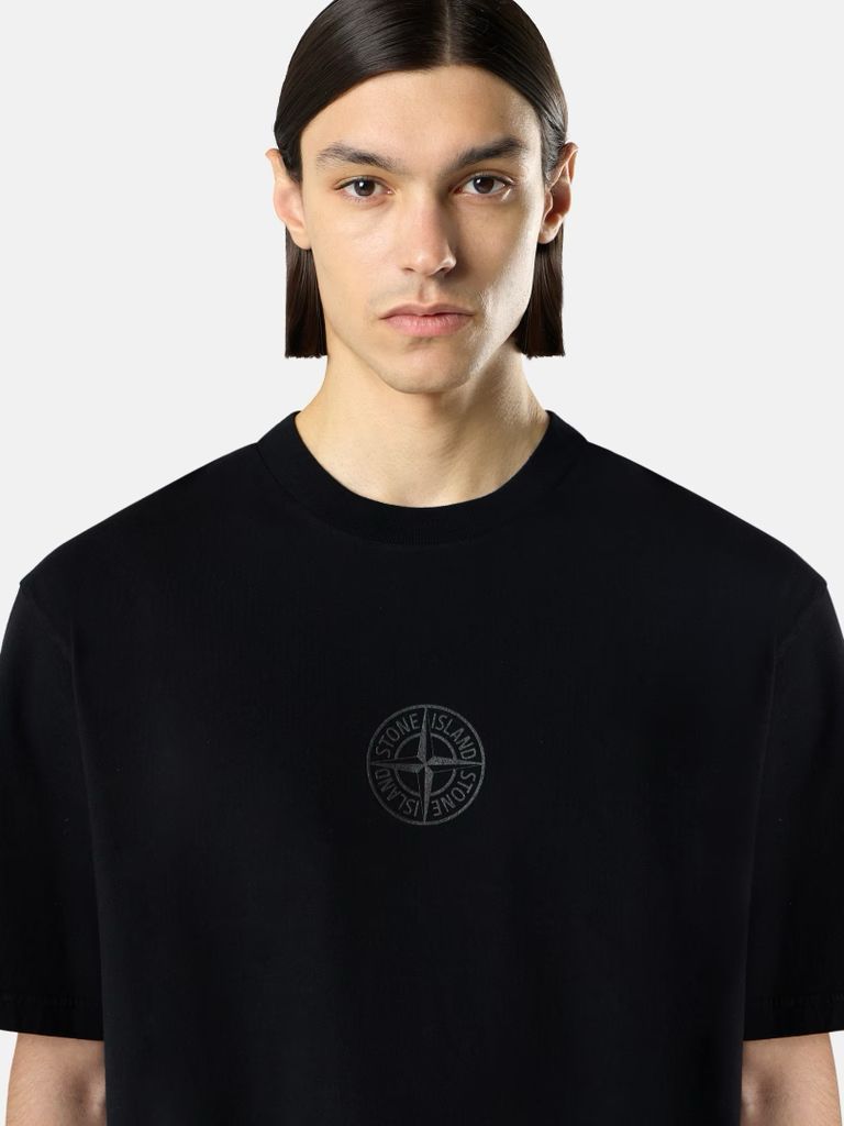 SS26
Stone Island Regular fit T-Shirt
With Camo Compass Print