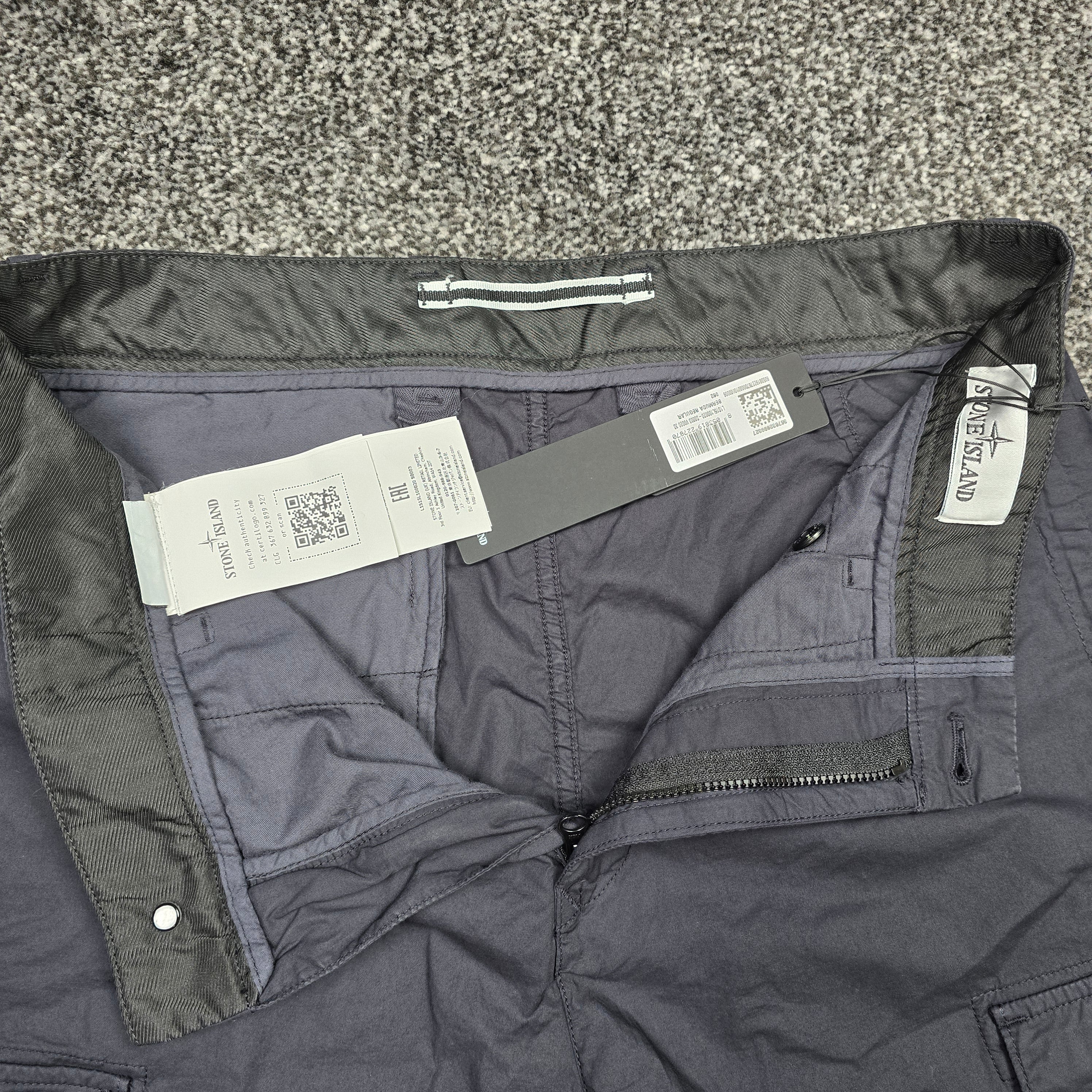 Stone Island S/S26 Regular Fit Bermuda Cargo Shorts